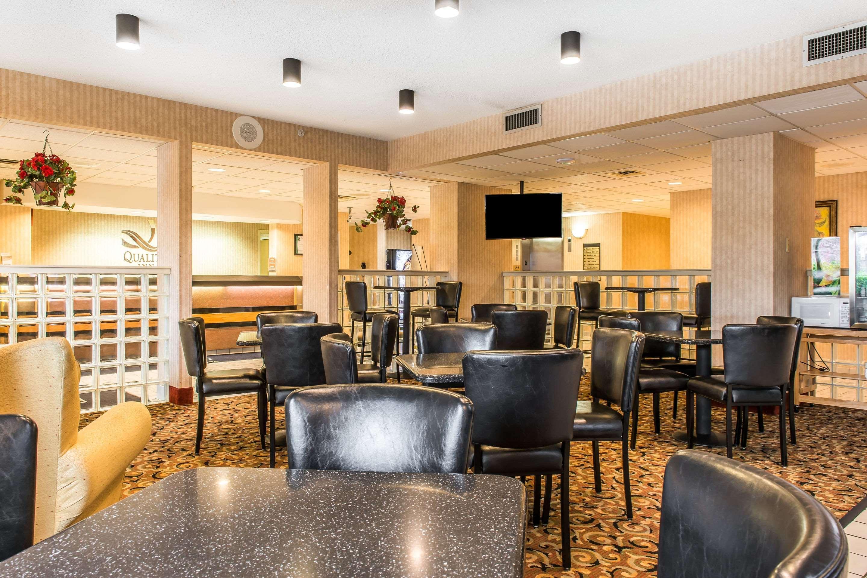 Comfort Inn Ebensburg Buitenkant foto